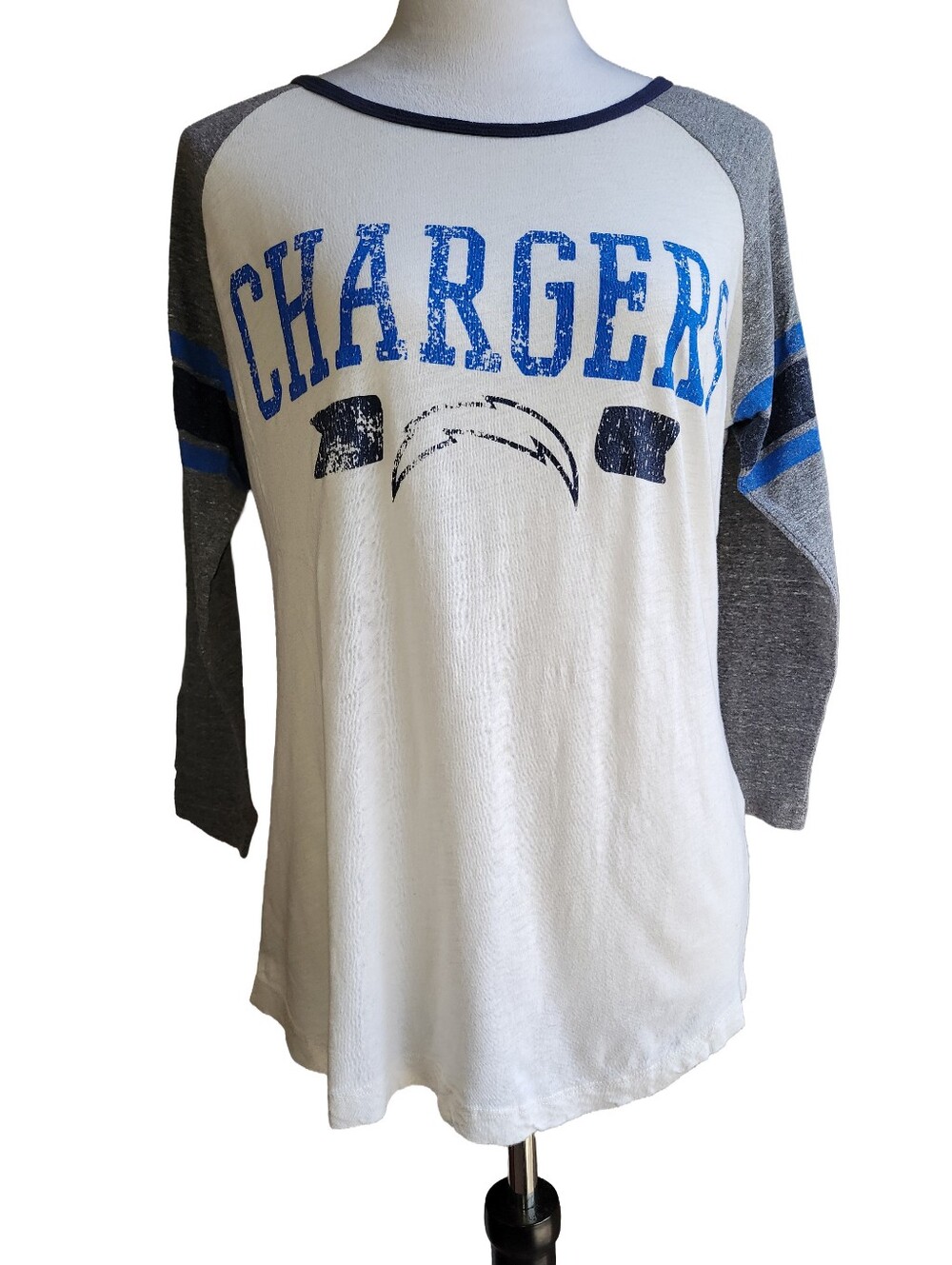 Los Angeles Chargers Raglan Sleeve Gray & White Top Size XL Official NFL Gear